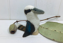 Load image into Gallery viewer, Bird Wool Felt Finger Puppets