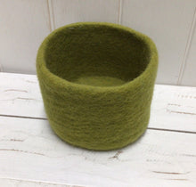 Load image into Gallery viewer, Wool Felt Sorting  Bowl