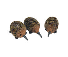 Load image into Gallery viewer, Bristlebrush Figures