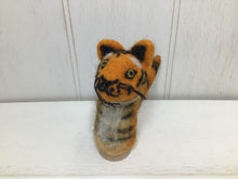 Load image into Gallery viewer, Land Animal Wool Felt Finger Puppets