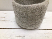 Load image into Gallery viewer, Wool Felt Sorting  Bowl