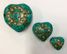 Load image into Gallery viewer, Heart Stone Chip Trinket Box