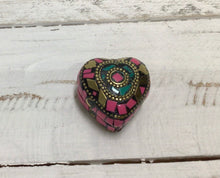 Load image into Gallery viewer, Heart Stone Chip Trinket Box