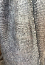 Load image into Gallery viewer, Wool Plain Scarf