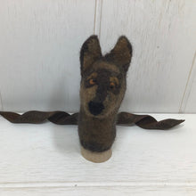 Load image into Gallery viewer, Land Animal Wool Felt Finger Puppets