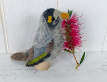 Load image into Gallery viewer, Bird Wool Felt Finger Puppets