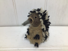 Load image into Gallery viewer, Land Animal Wool Felt Finger Puppets