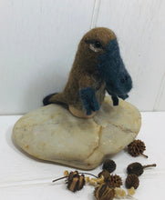 Load image into Gallery viewer, Land Animal Wool Felt Finger Puppets