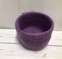 Load image into Gallery viewer, Wool Felt Sorting  Bowl