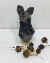 Load image into Gallery viewer, Land Animal Wool Felt Finger Puppets