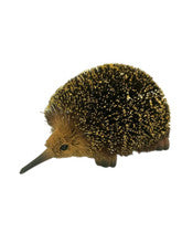 Load image into Gallery viewer, Bristlebrush Figures