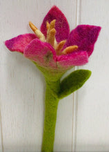 Load image into Gallery viewer, Single Stem Wool Felt Flower