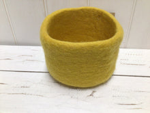 Load image into Gallery viewer, Wool Felt Sorting  Bowl