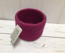 Load image into Gallery viewer, Wool Felt Sorting  Bowl