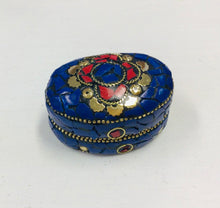 Load image into Gallery viewer, Oval Stone Trinket Box