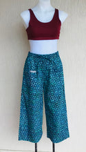 Load image into Gallery viewer, 3/4 Wide Leg Happy Pants Blue Flower Hexagon