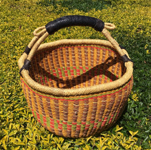 Load image into Gallery viewer, Medium Bolga basket