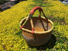 Load image into Gallery viewer, Medium Bolga basket