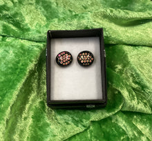 Load image into Gallery viewer, Dichroic Stud Nev Earrings
