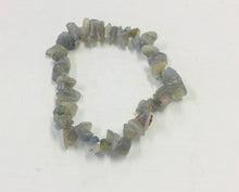 Load image into Gallery viewer, Stone Chip Bracelet
