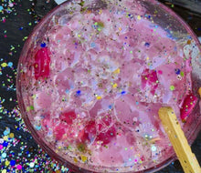 Load image into Gallery viewer, Eco Art and Craft Kit