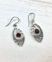 Load image into Gallery viewer, Melody Earrings
