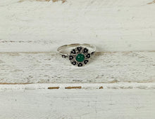 Load image into Gallery viewer, Daisy Sterling Silver Ring
