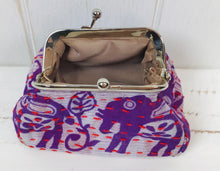 Load image into Gallery viewer, Metal Clasp Clip Lock Purse