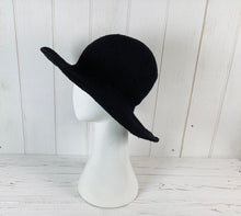 Load image into Gallery viewer, Crochet Cotton Plain Hat
