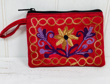 Load image into Gallery viewer, Suede Floral Purse
