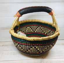 Load image into Gallery viewer, Small Round Bolga Basket
