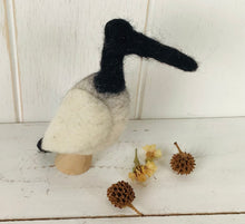Load image into Gallery viewer, Bird Wool Felt Finger Puppets