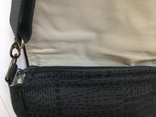 Load image into Gallery viewer, Shwe Shwe Bag