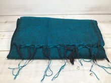 Load image into Gallery viewer, Wool Plain Scarf