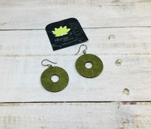 Load image into Gallery viewer, Rags to Riches Earrings