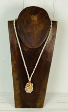 Load image into Gallery viewer, Macrame Stone Holder Necklace