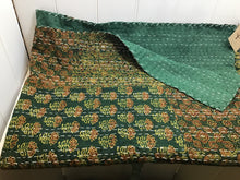 Load image into Gallery viewer, Cotton Light Weight Quilt/Throw-Single

