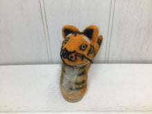 Load image into Gallery viewer, Land Animal Wool Felt Finger Puppets
