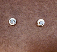 Load image into Gallery viewer, Shiva Shell Stud Earrings
