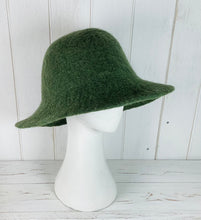 Load image into Gallery viewer, Plain Wool Felted Hat
