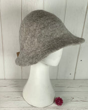 Load image into Gallery viewer, Plain Wool Felted Hat
