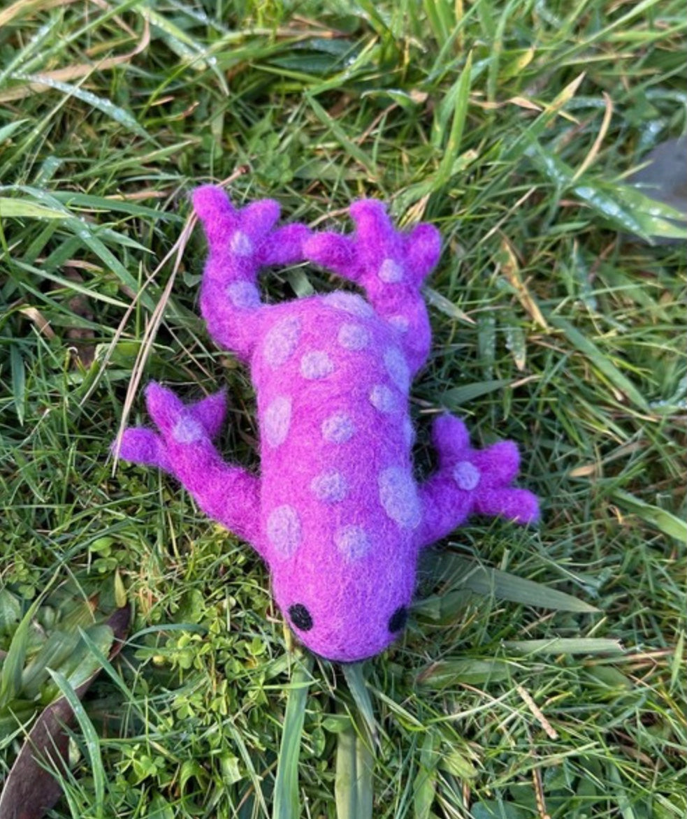 Wool Felt Purple Spot Frog