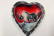 Load image into Gallery viewer, Small Soapstone Heart Trinket Dish Nipo
