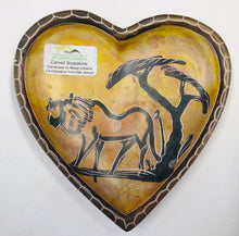 Load image into Gallery viewer, Medium Soapstone Heart Trinket Dish Nipo
