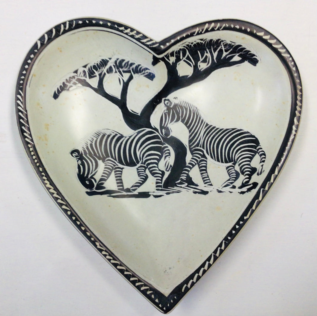 Medium Soapstone Heart Trinket Dish Nipo
