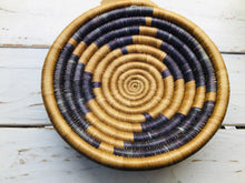 Load image into Gallery viewer, Small Woven Sisal Bowl Nipo
