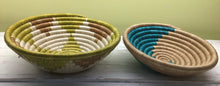 Load image into Gallery viewer, Small Woven Sisal Bowl Nipo
