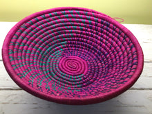 Load image into Gallery viewer, Large Woven Sisal Bowl Nipo
