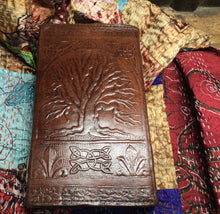Load image into Gallery viewer, Leather Journal 23cm x 13cm
