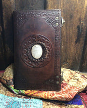 Load image into Gallery viewer, Leather Journal 23cm x 13cm
